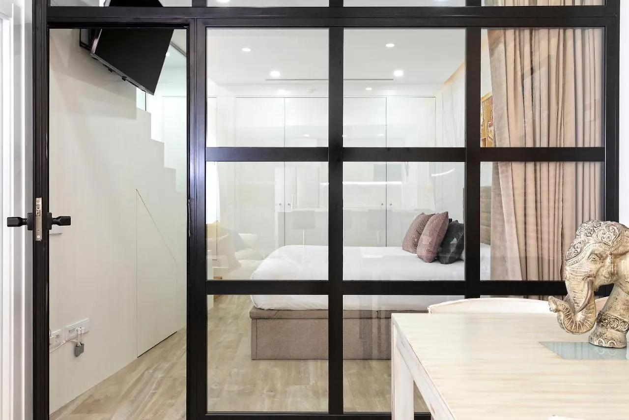 Genteel Home Castilla Terrace Seville Apartment